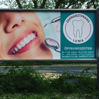 Digitaldruck und Folierung für Zahnarztpraxis Luma in Wuppertal