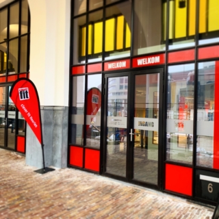 Fensterbeschriftung Clever Fit Heeren, Niederlande