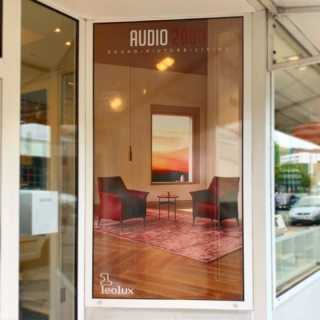 Schaufensterfolierung für AUDIO2000 in Wuppertal.
